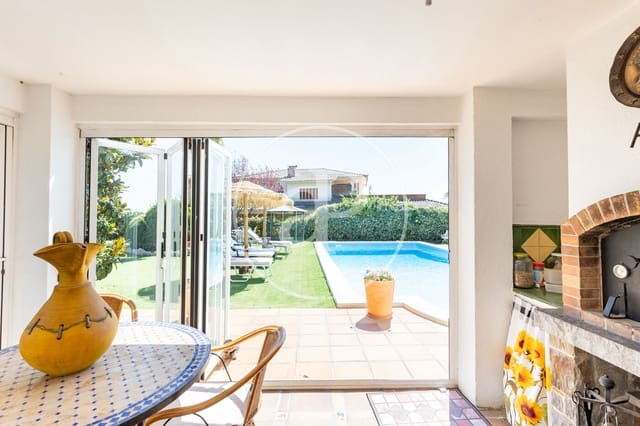 6 bedroom Villa for sale in Bellaterra, Cerdanyola del Vallès with pool garage - € 1,850,000 (Ref: 10059161)