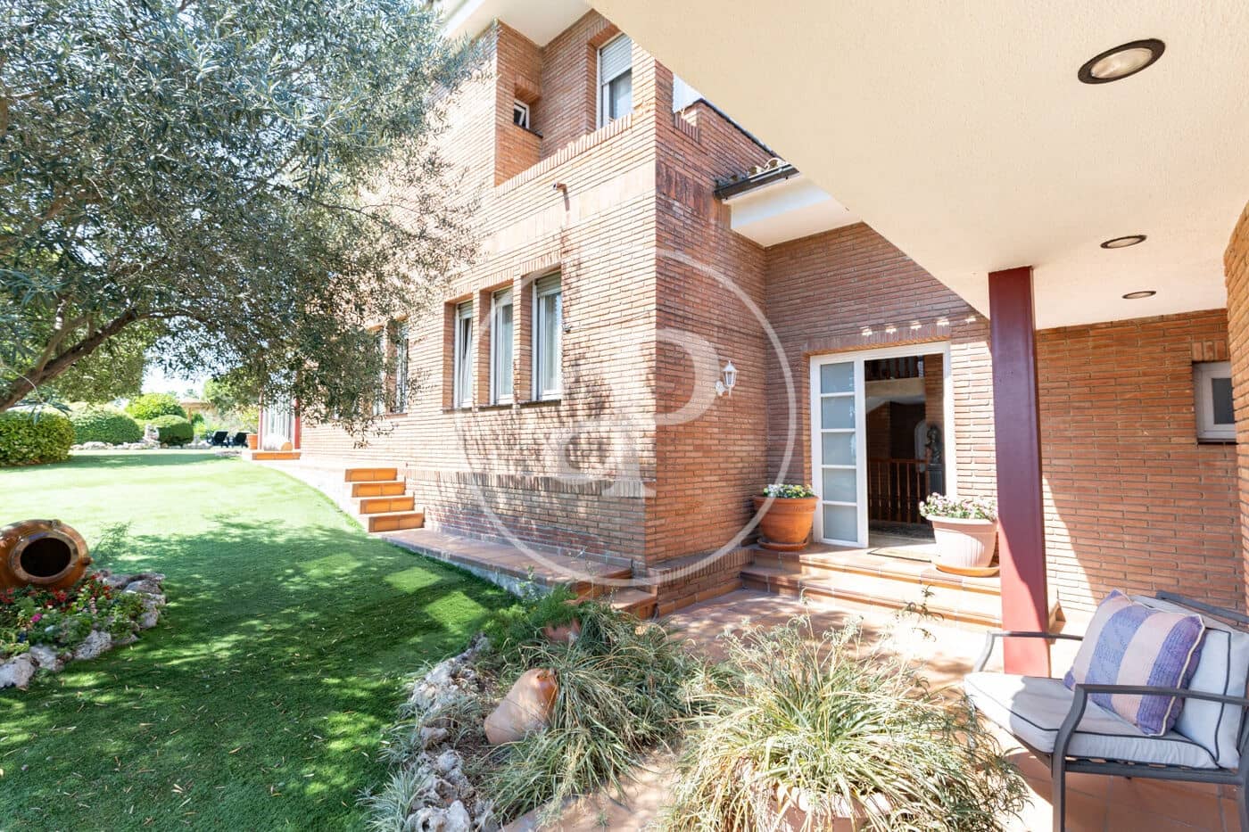 6 bedroom Villa for sale in Cerdanyola del Valles with pool garage - € 1,850,000 (Ref: 10059161)