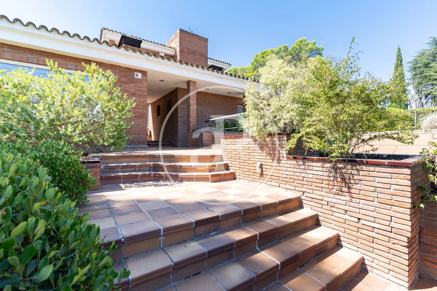 6 bedroom Villa for sale in Cerdanyola del Valles with pool garage - € 1,850,000 (Ref: 10059161)