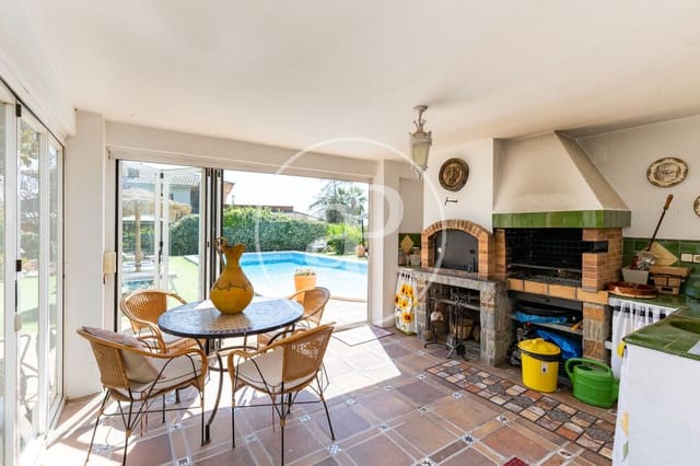 6 bedroom Villa for sale in Bellaterra, Cerdanyola del Vallès with pool garage - € 1,850,000 (Ref: 10059161)