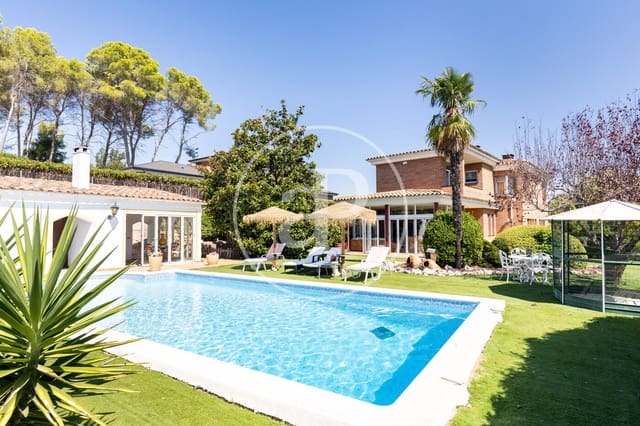 6 bedroom Villa for sale in Bellaterra, Cerdanyola del Vallès with pool garage - € 1,850,000 (Ref: 10059161)