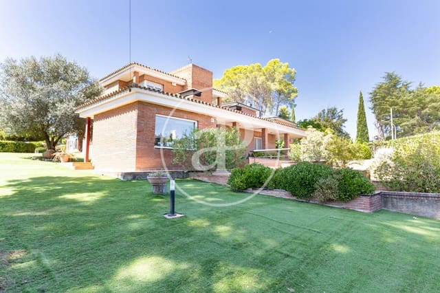 6 bedroom Villa for sale in Bellaterra, Cerdanyola del Vallès with pool garage - € 1,850,000 (Ref: 10059161)