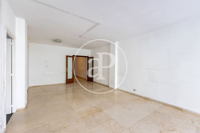 4 makuuhuone Huoneisto myytävänä paikassa La Nova Esquerra de L'Eixample, Barcelona kaupunki - 670 000 € (Ref: 10062030)