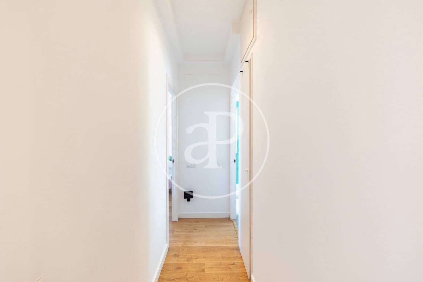 3 soverom Penthouse til salgs i Barcelona by - € 790 000 (Ref: 10062031)