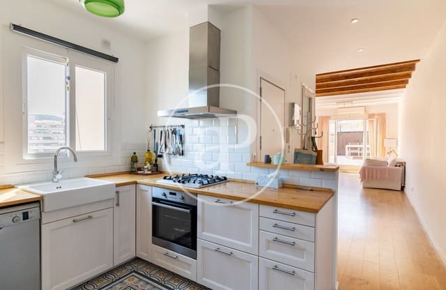 3 soverom Penthouse til salgs i Sant Antoni, Barcelona by - € 790 000 (Ref: 10062031)