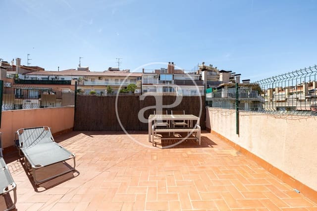 3 soverom Penthouse til salgs i Sant Antoni, Barcelona by - € 790 000 (Ref: 10062031)