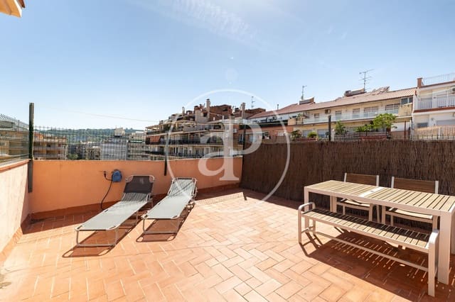 3 soverom Penthouse til salgs i Sant Antoni, Barcelona by - € 790 000 (Ref: 10062031)