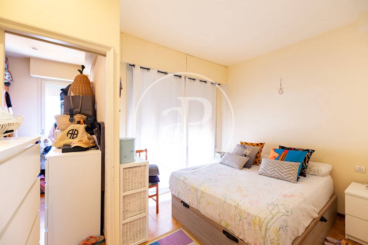 3 slaapkamer Appartement te koop in Barcelona stad met garage - € 625.000 (Ref: 10075557)