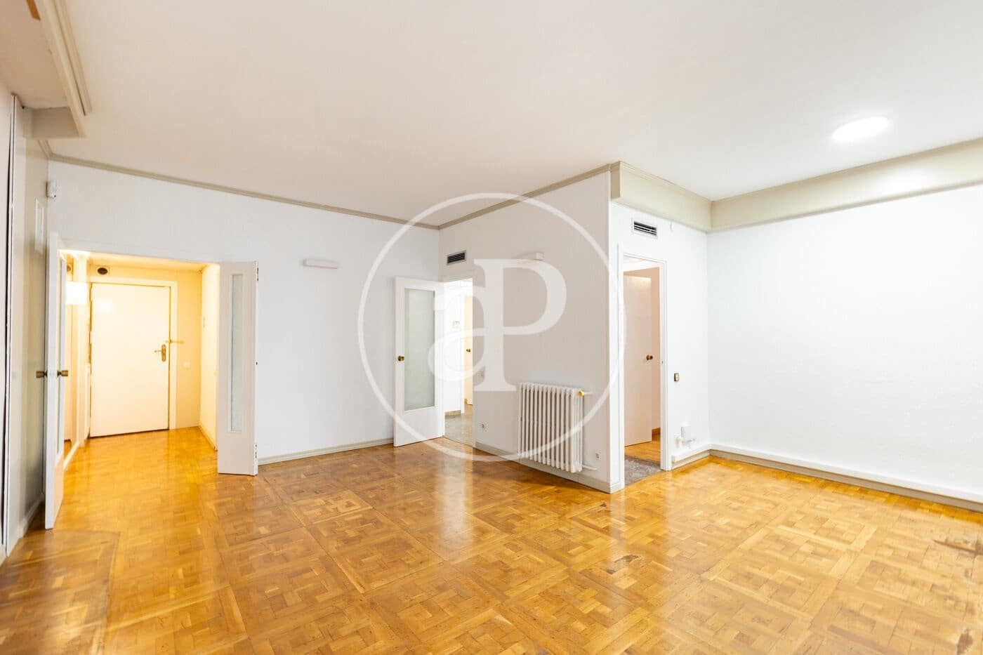 3 sypialnia Apartament na sprzedaż w Miasto Barcelona z garażem - 580 000 € (Ref: 10075558)
