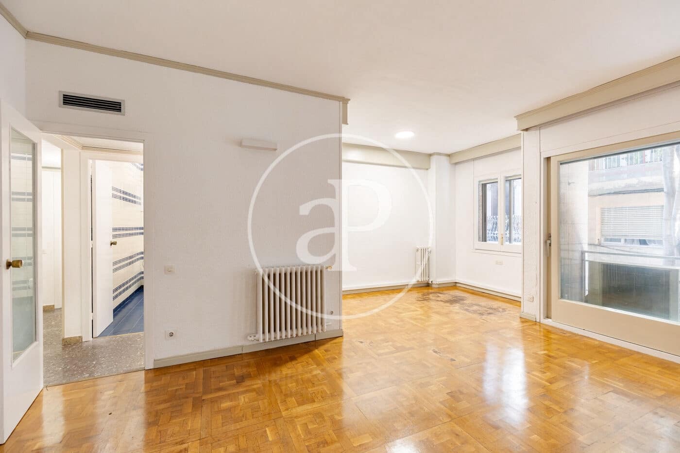 3 sypialnia Apartament na sprzedaż w Miasto Barcelona z garażem - 580 000 € (Ref: 10075558)