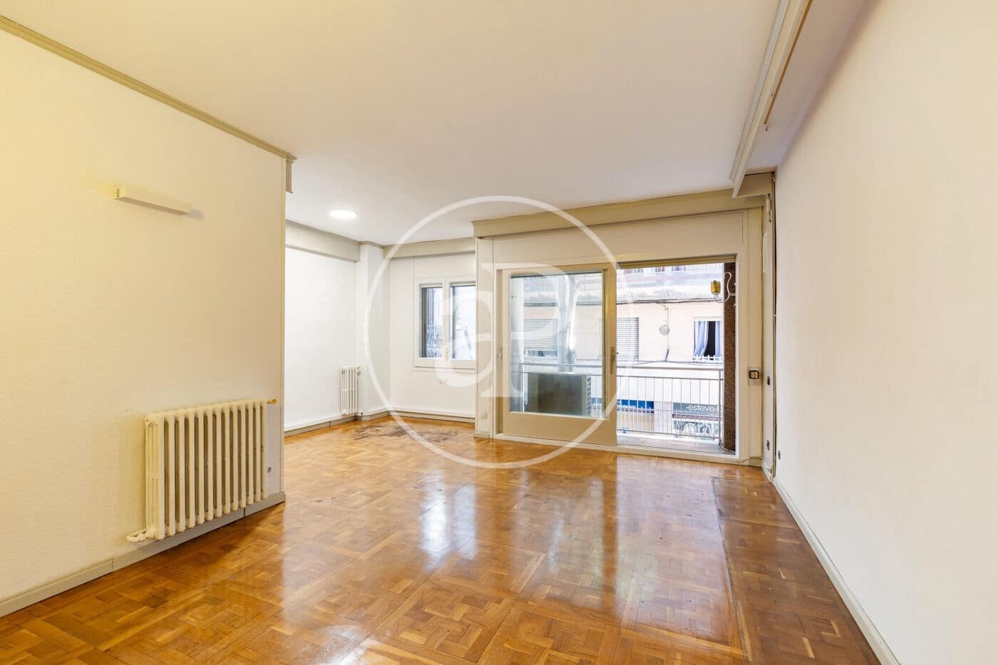 3 sypialnia Apartament na sprzedaż w Miasto Barcelona z garażem - 580 000 € (Ref: 10075558)