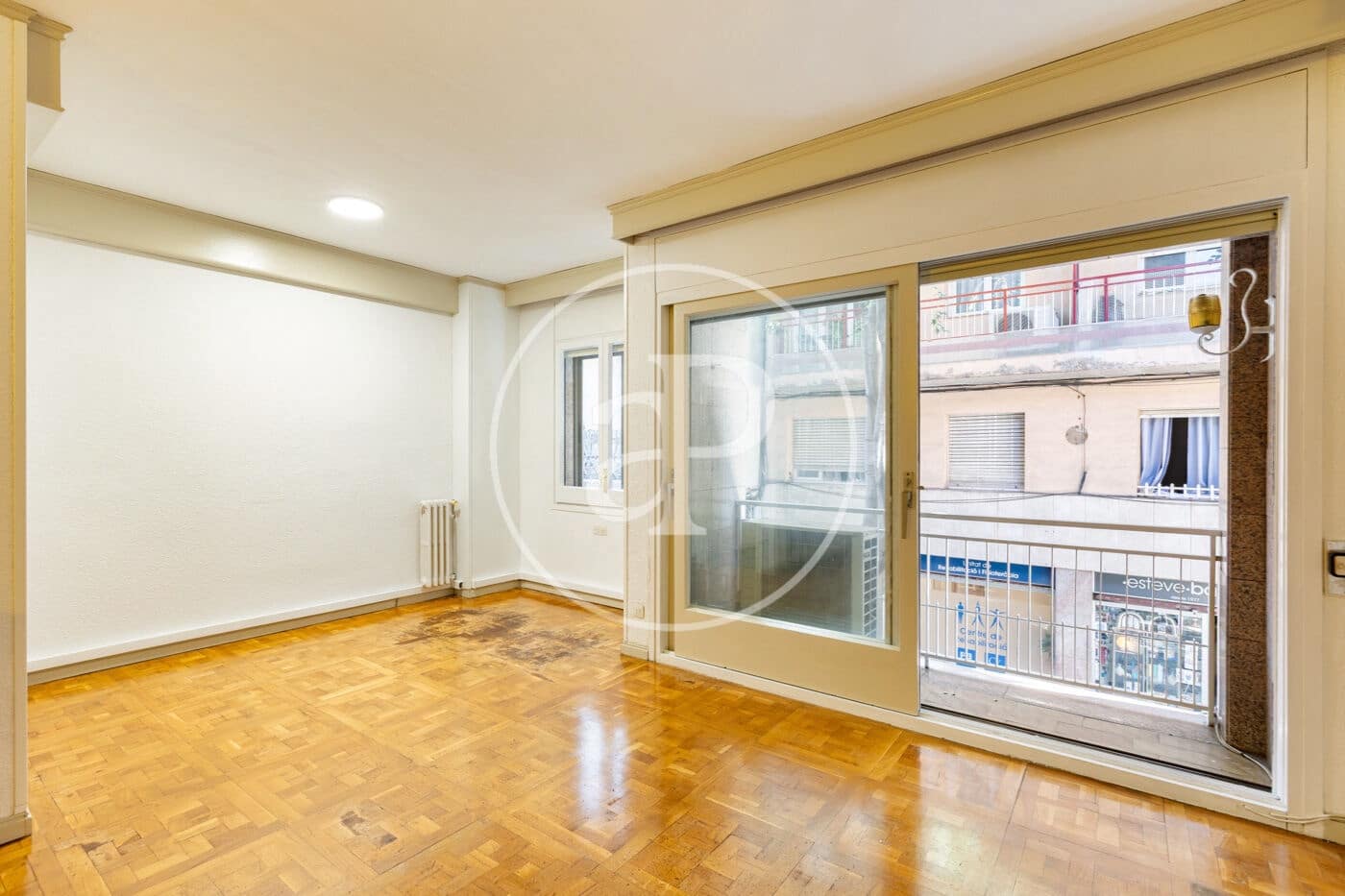 3 sypialnia Apartament na sprzedaż w Miasto Barcelona z garażem - 580 000 € (Ref: 10075558)