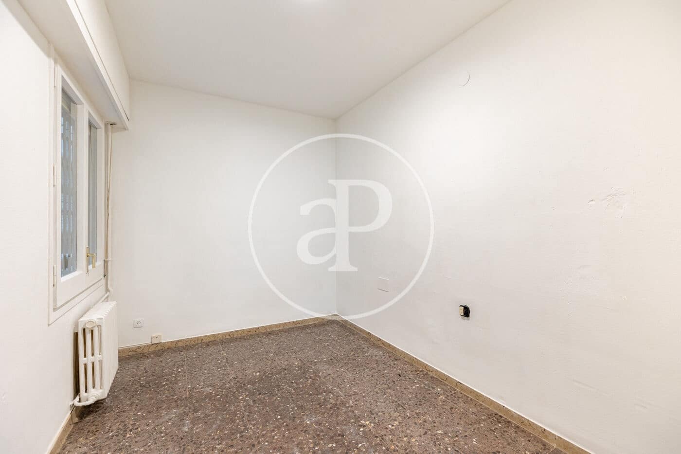 3 sypialnia Apartament na sprzedaż w Miasto Barcelona z garażem - 580 000 € (Ref: 10075558)