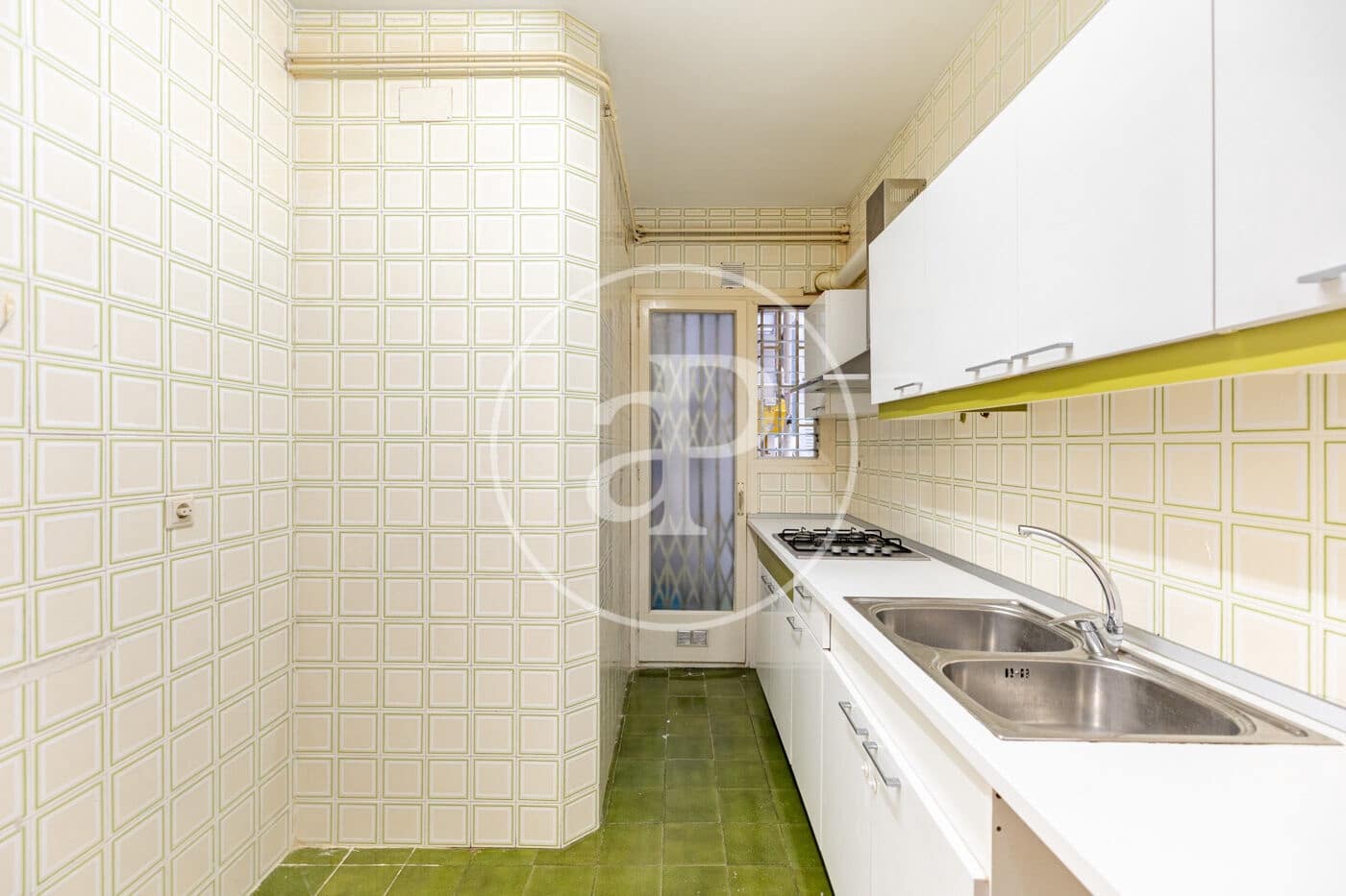 3 sypialnia Apartament na sprzedaż w Miasto Barcelona z garażem - 580 000 € (Ref: 10075558)
