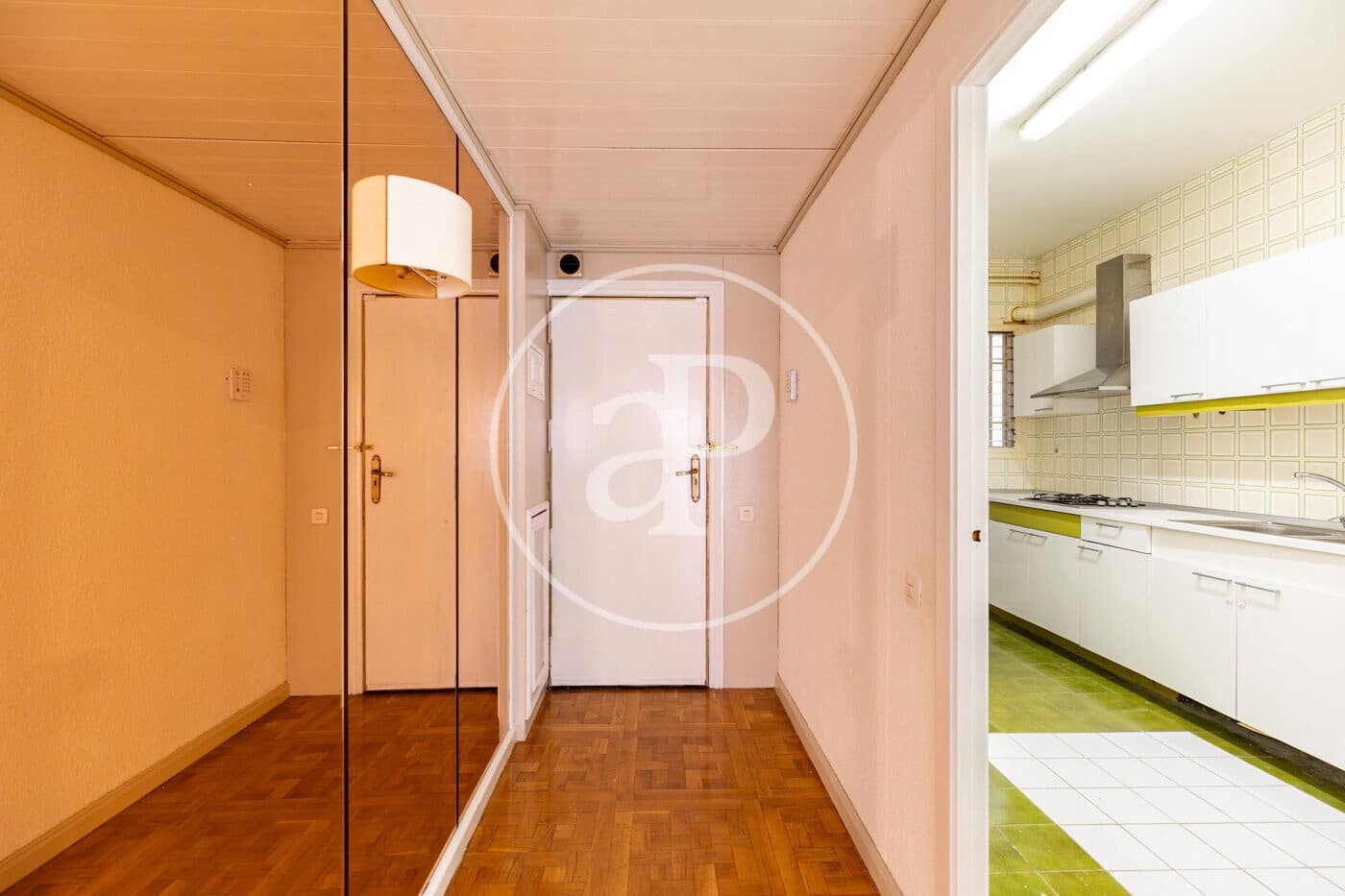 3 sypialnia Apartament na sprzedaż w Miasto Barcelona z garażem - 580 000 € (Ref: 10075558)