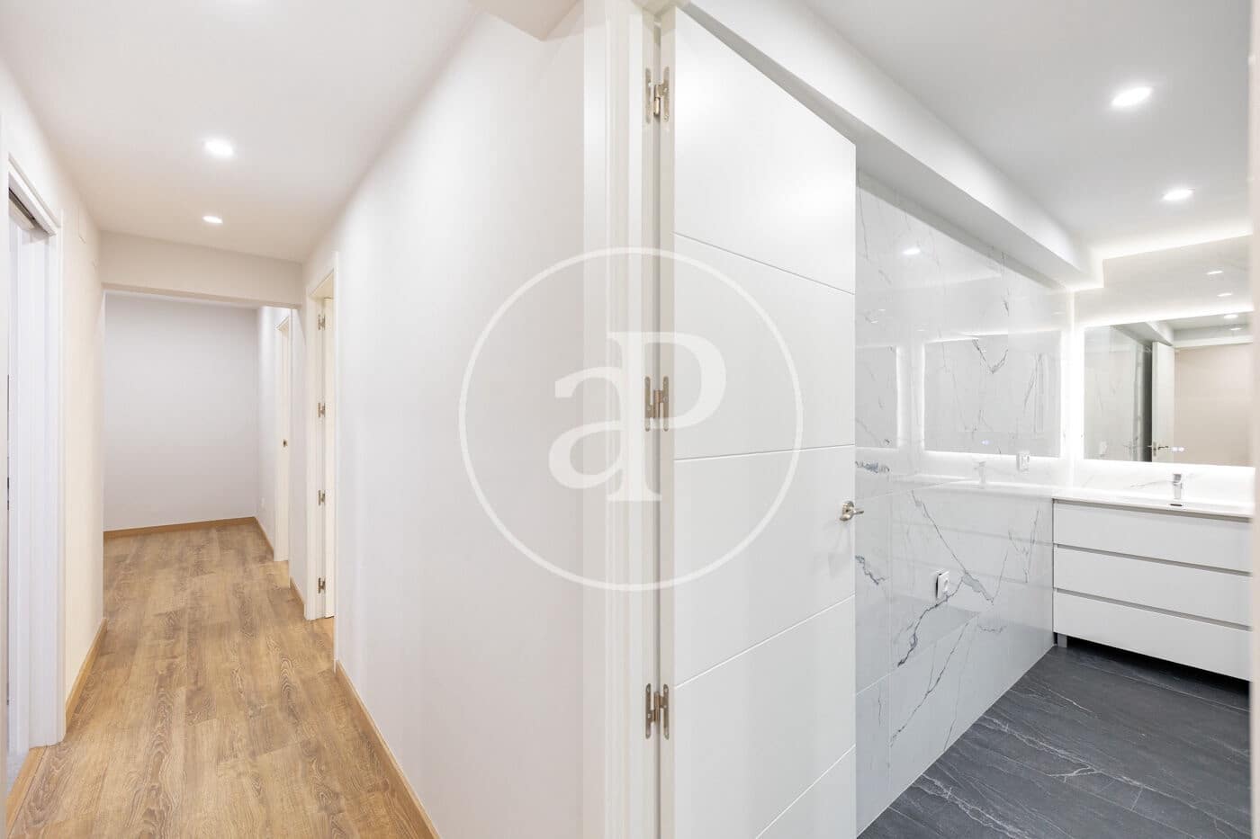 5 makuuhuone Huoneisto myytävänä paikassa Barcelona kaupunki - 1 090 000 € (Ref: 10075559)