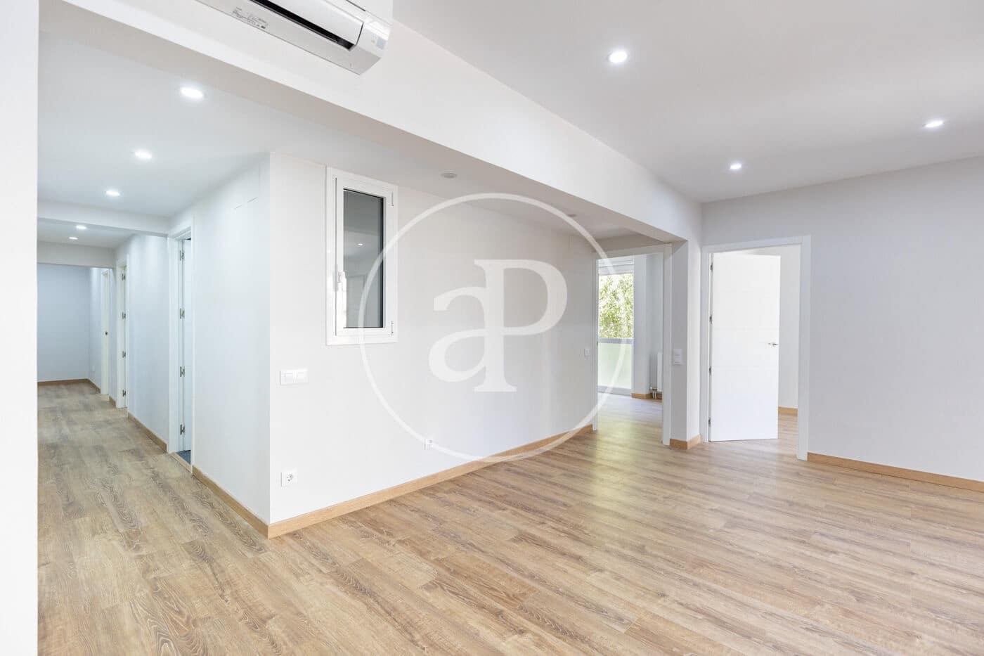 5 makuuhuone Huoneisto myytävänä paikassa Barcelona kaupunki - 1 090 000 € (Ref: 10075559)