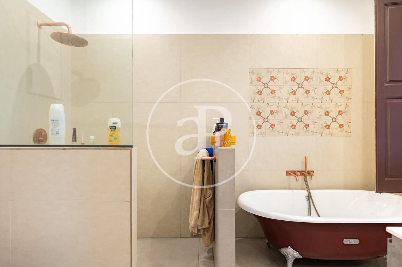 Chalet de 5 habitaciones en Barcelona ciudad en venta con piscina - 2.120.000 € (Ref: 10075560)