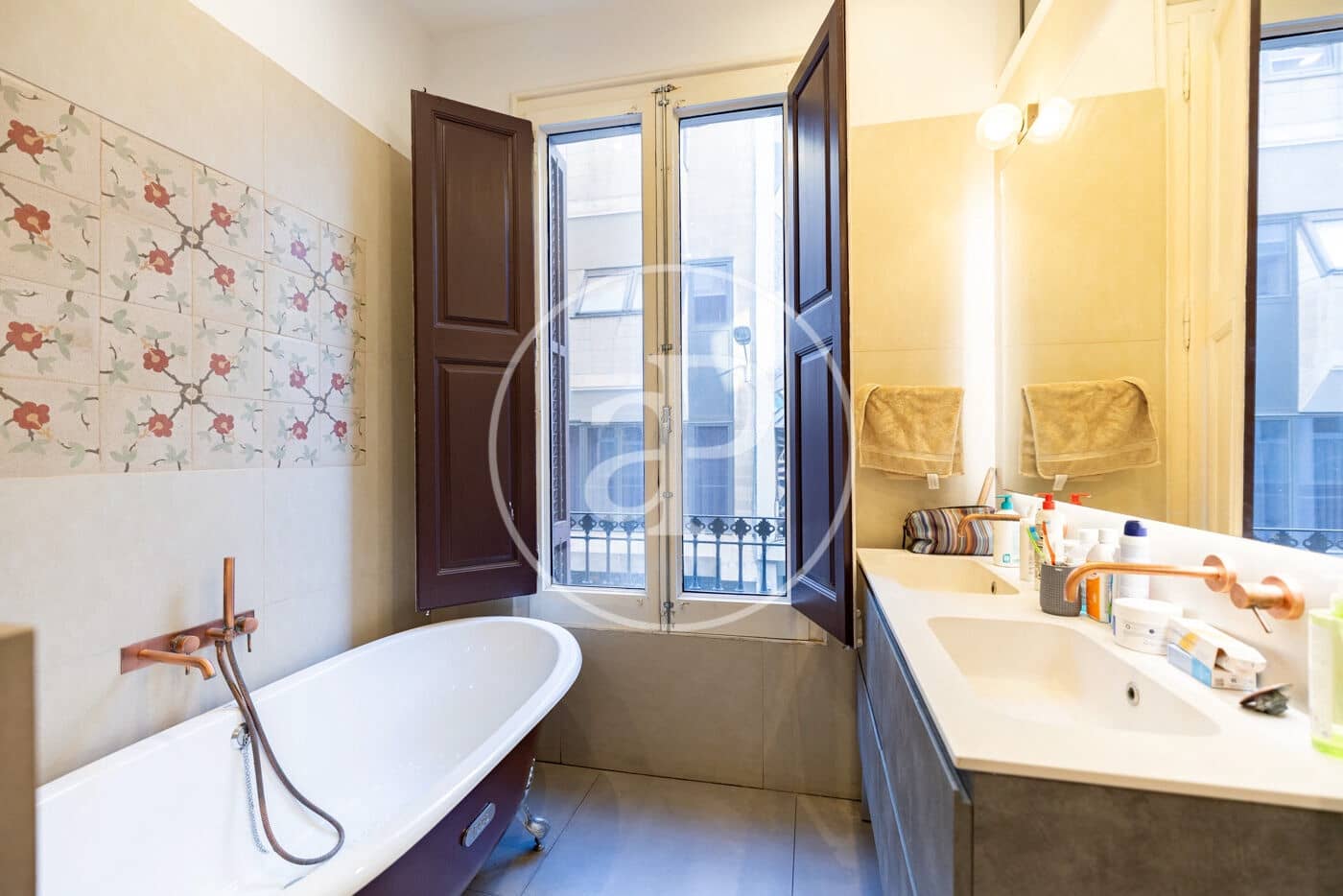 Chalet de 5 habitaciones en Barcelona ciudad en venta con piscina - 2.120.000 € (Ref: 10075560)