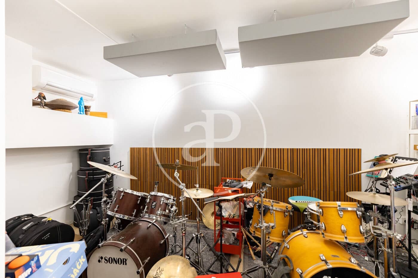 Chalet de 5 habitaciones en Barcelona ciudad en venta con piscina - 2.120.000 € (Ref: 10075560)