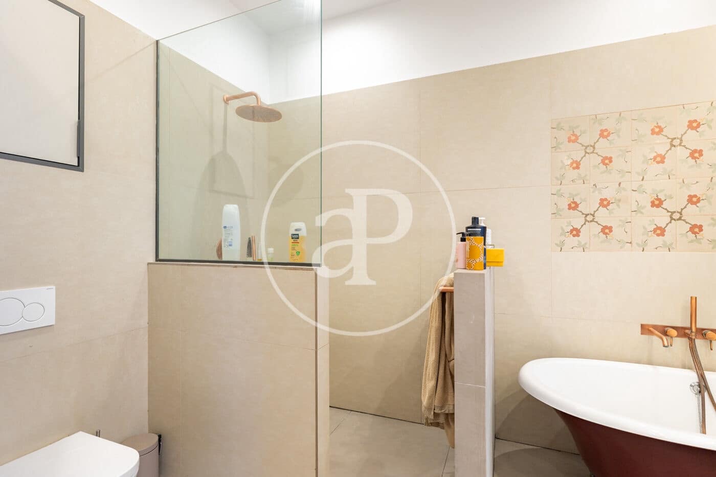 Chalet de 5 habitaciones en Barcelona ciudad en venta con piscina - 2.120.000 € (Ref: 10075560)