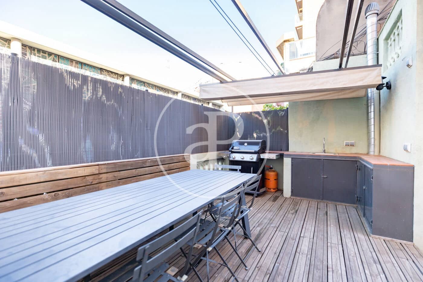 Chalet de 5 habitaciones en Barcelona ciudad en venta con piscina - 2.120.000 € (Ref: 10075560)