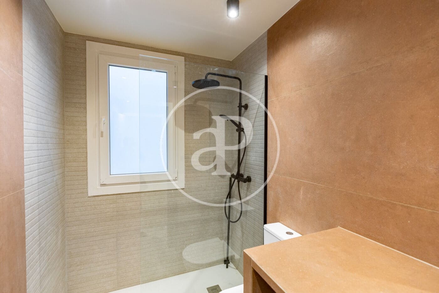 3 bedroom Apartment for sale in Barcelona city - € 415,000 (Ref: 10078164)