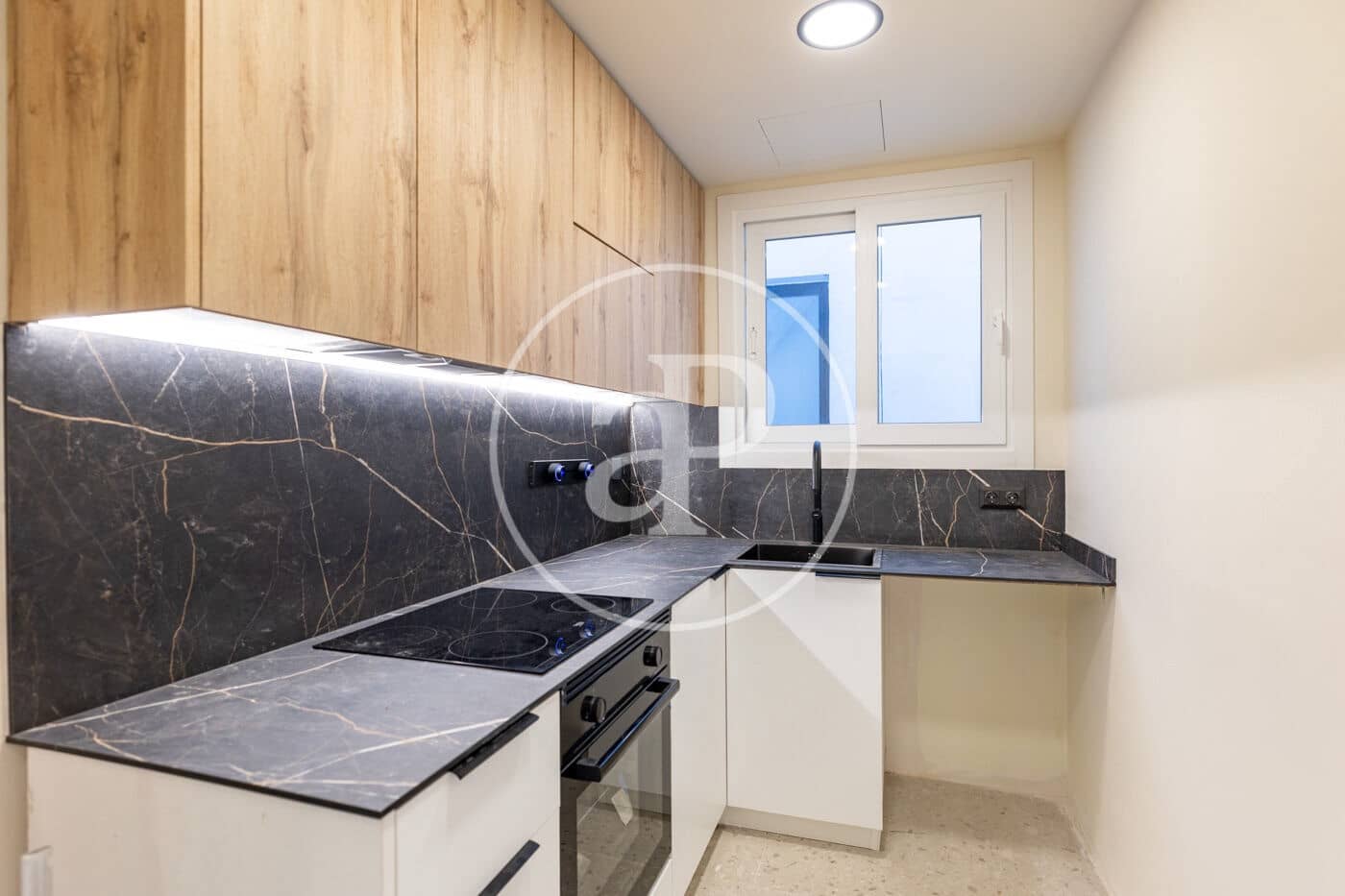 3 bedroom Apartment for sale in Barcelona city - € 415,000 (Ref: 10078164)