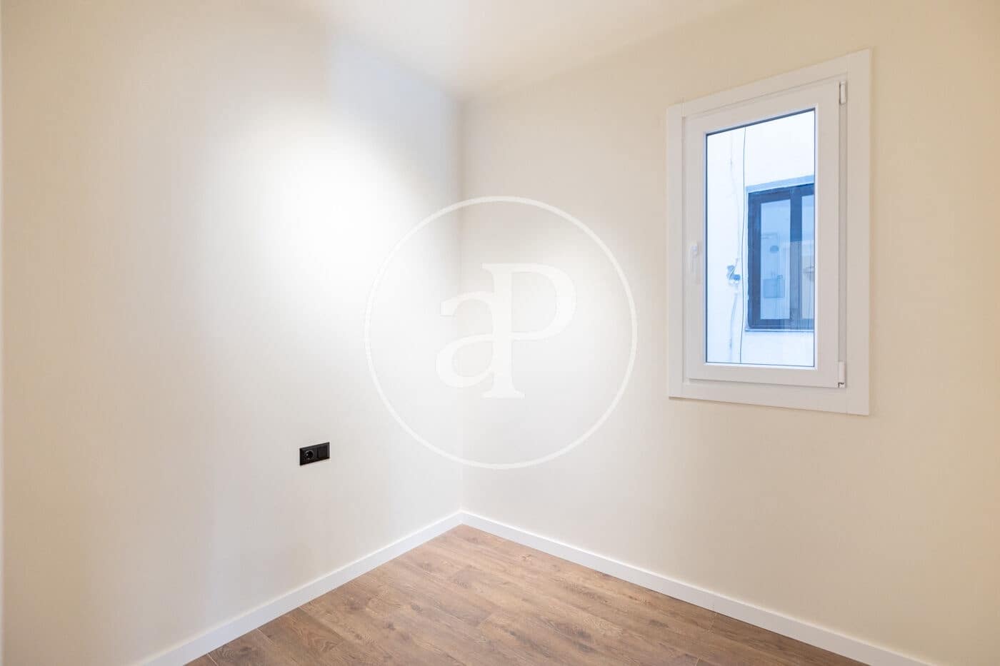 3 bedroom Apartment for sale in Barcelona city - € 415,000 (Ref: 10078164)