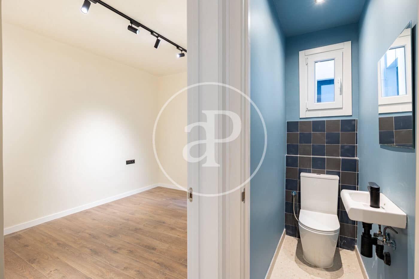 3 bedroom Apartment for sale in Barcelona city - € 415,000 (Ref: 10078164)