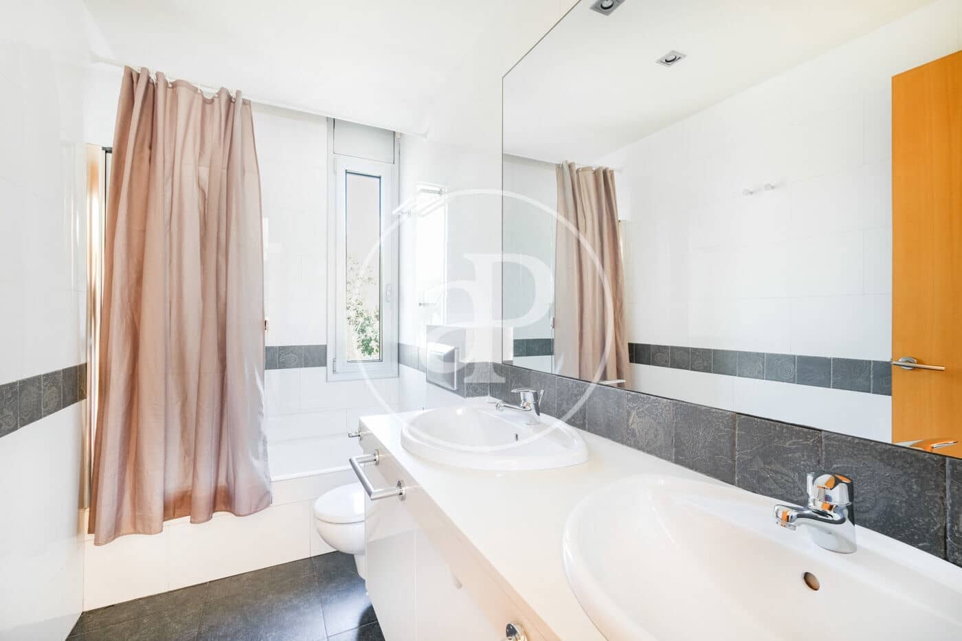 5 soverom Villa til salgs i Bellaterra med svømmebasseng garasje - € 1 700 000 (Ref: 10078165)