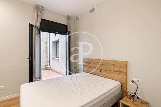 Appartement de 2 chambres à louer à El Barri Gòtic, Barcelone ville - 2 018 € (Ref: 10078166)