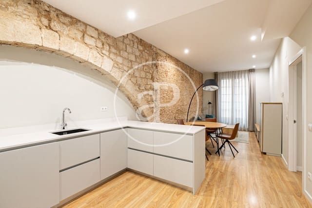Appartement de 2 chambres à louer à El Barri Gòtic, Barcelone ville - 2 018 € (Ref: 10078166)