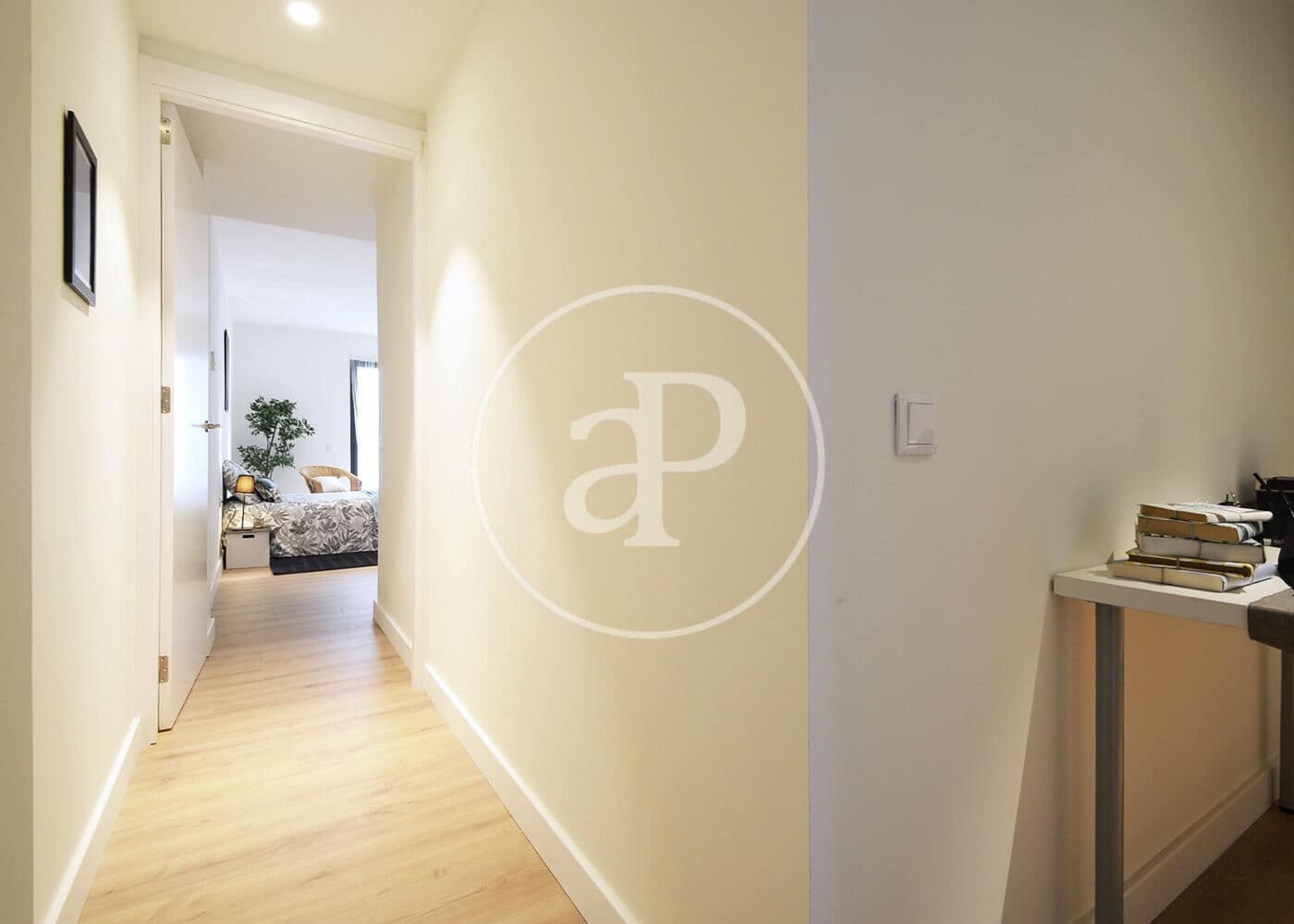 Leilighet til salgs i Barcelona by med svømmebasseng - € 755 000 (Ref: 10078170)