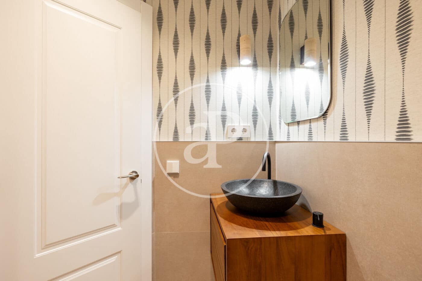 2 bedroom Apartment for sale in Barcelona city - € 865,000 (Ref: 10081064)