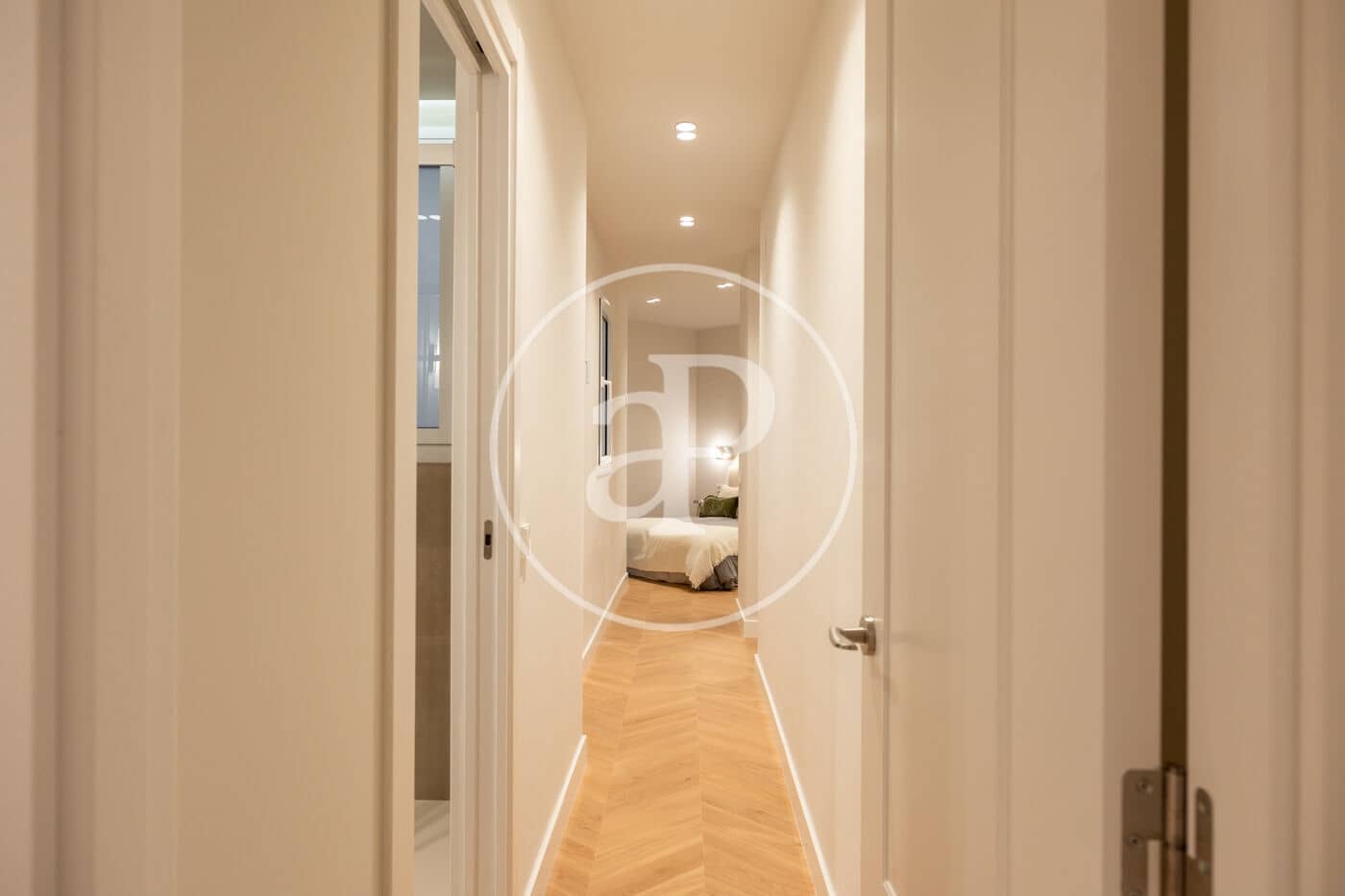 2 bedroom Apartment for sale in Barcelona city - € 865,000 (Ref: 10081064)