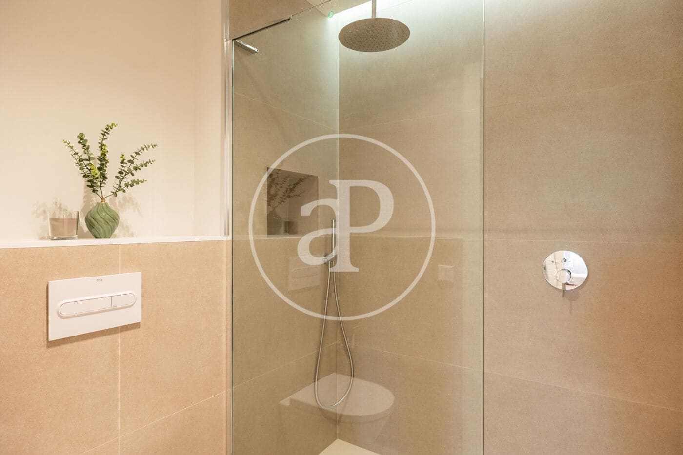 2 bedroom Apartment for sale in Barcelona city - € 865,000 (Ref: 10081064)