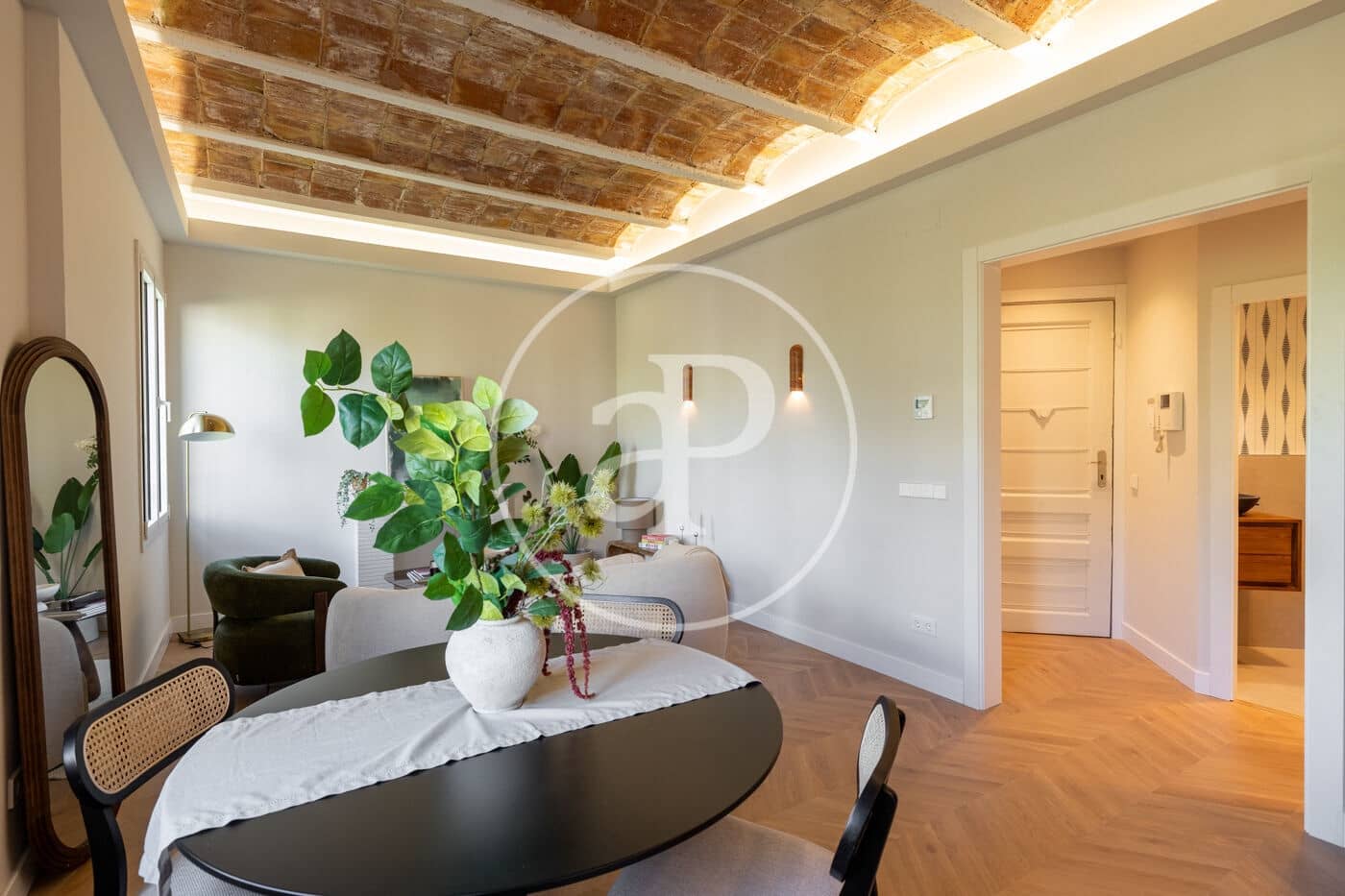 2 bedroom Apartment for sale in Barcelona city - € 865,000 (Ref: 10081064)