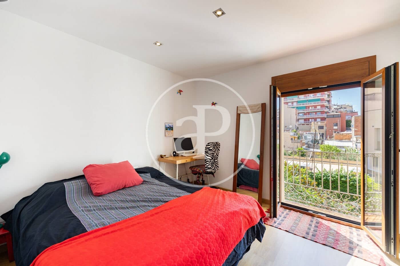 4 sypialnia Willa na sprzedaż w Miasto Barcelona - 845 000 € (Ref: 10081066)
