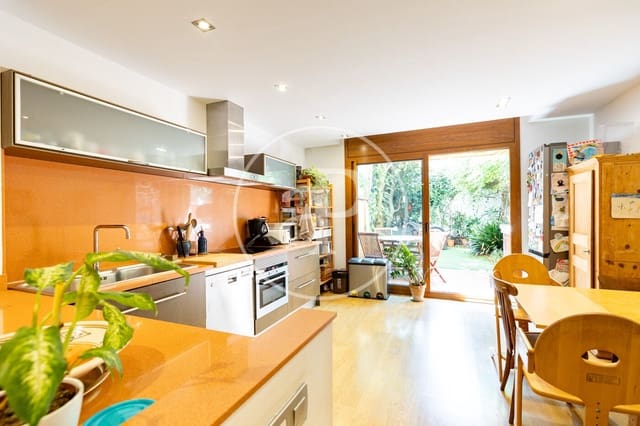 4 sypialnia Willa na sprzedaż w Sant Andreu de Palomar, Miasto Barcelona - 845 000 € (Ref: 10081066)