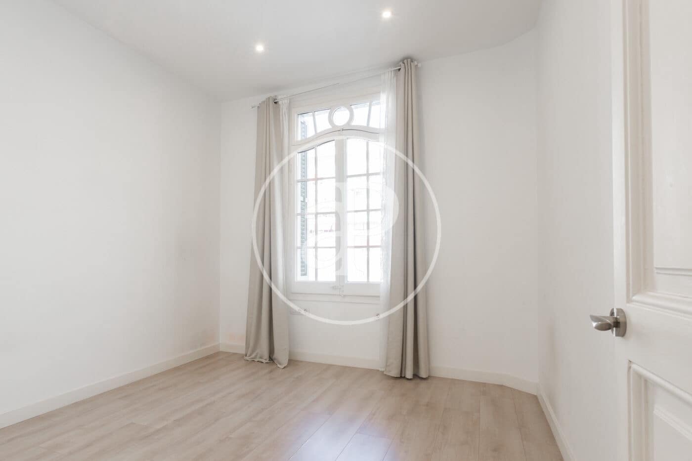 3 soveværelse Lejlighed til leje i Barcelona by - € 4.451 (Ref: 10081068)