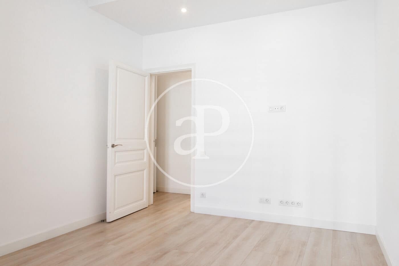 3 soveværelse Lejlighed til leje i Barcelona by - € 4.451 (Ref: 10081068)