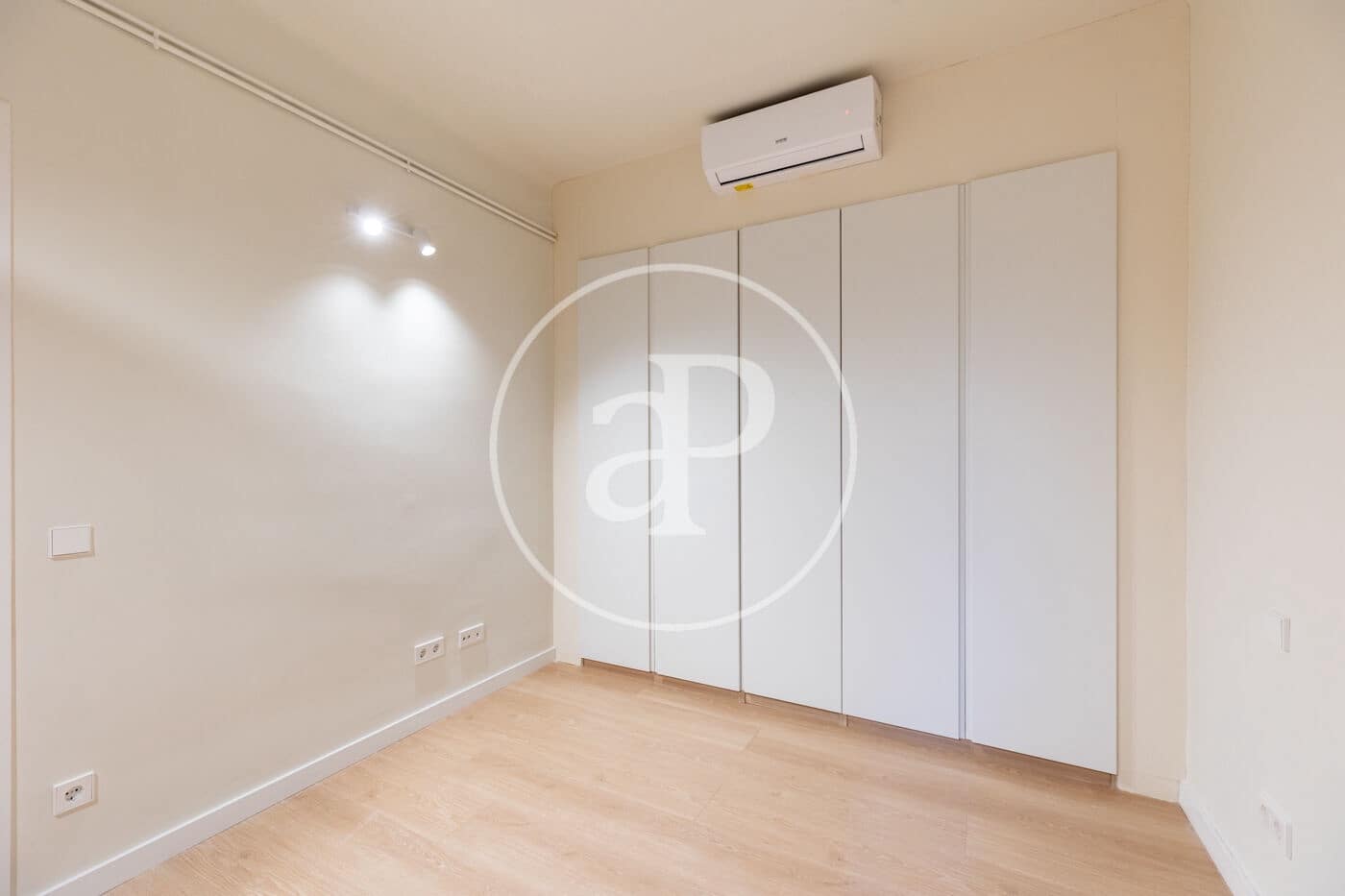2 quarto Apartamento para venda em Barcelona cidade - 565 000 € (Ref: 10086048)