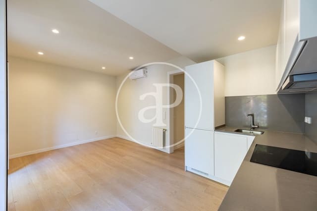 2 sypialnia Apartament na sprzedaż w El Poblenou, Miasto Barcelona - 565 000 € (Ref: 10086048)