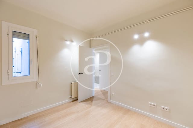 2 sypialnia Apartament na sprzedaż w El Poblenou, Miasto Barcelona - 565 000 € (Ref: 10086048)