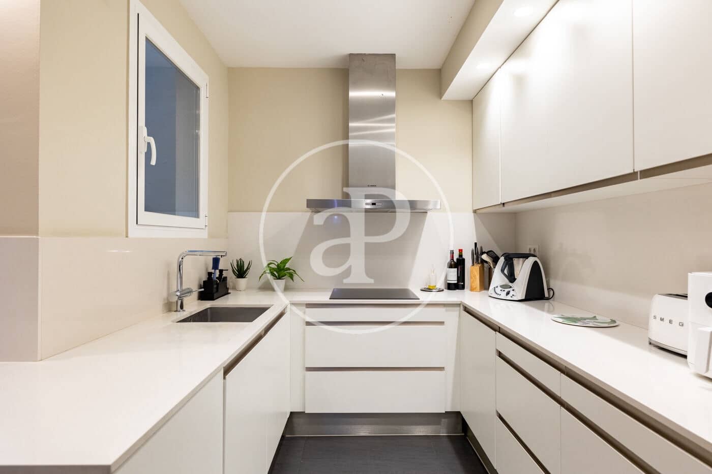 3 slaapkamer Appartement te koop in Barcelona stad - € 1.150.000 (Ref: 10086049)