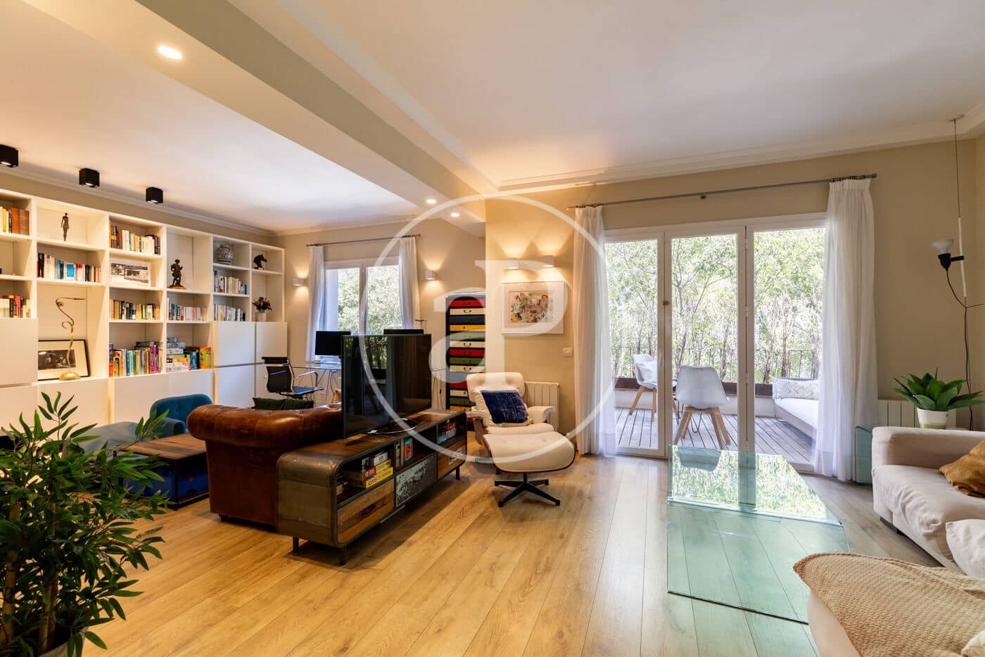 3 slaapkamer Appartement te koop in Barcelona stad - € 1.150.000 (Ref: 10086049)