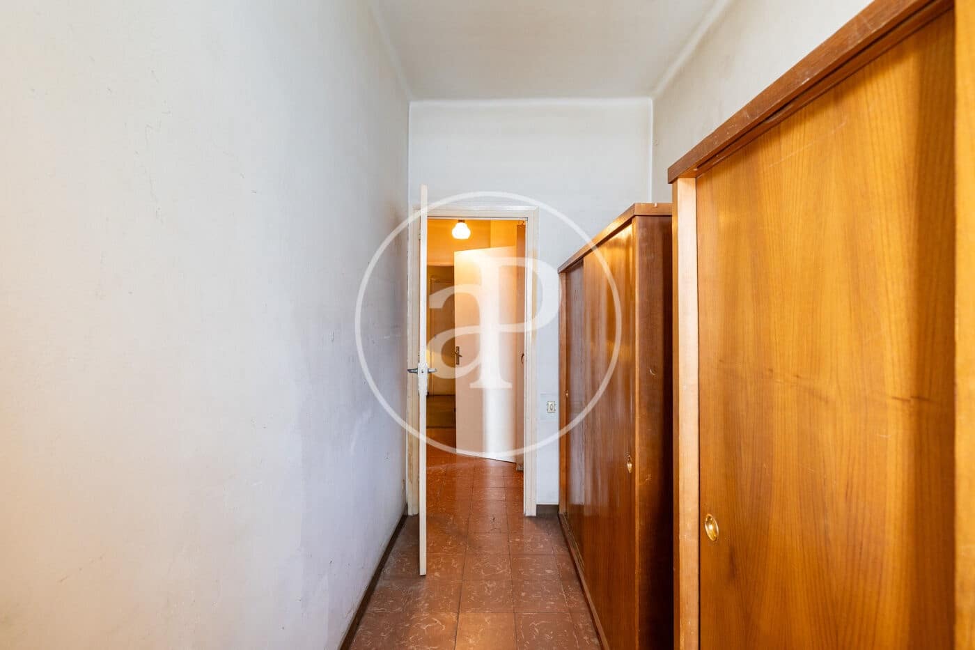 4 bedroom Apartment for sale in Barcelona city with garage - € 595,000 (Ref: 10089550)