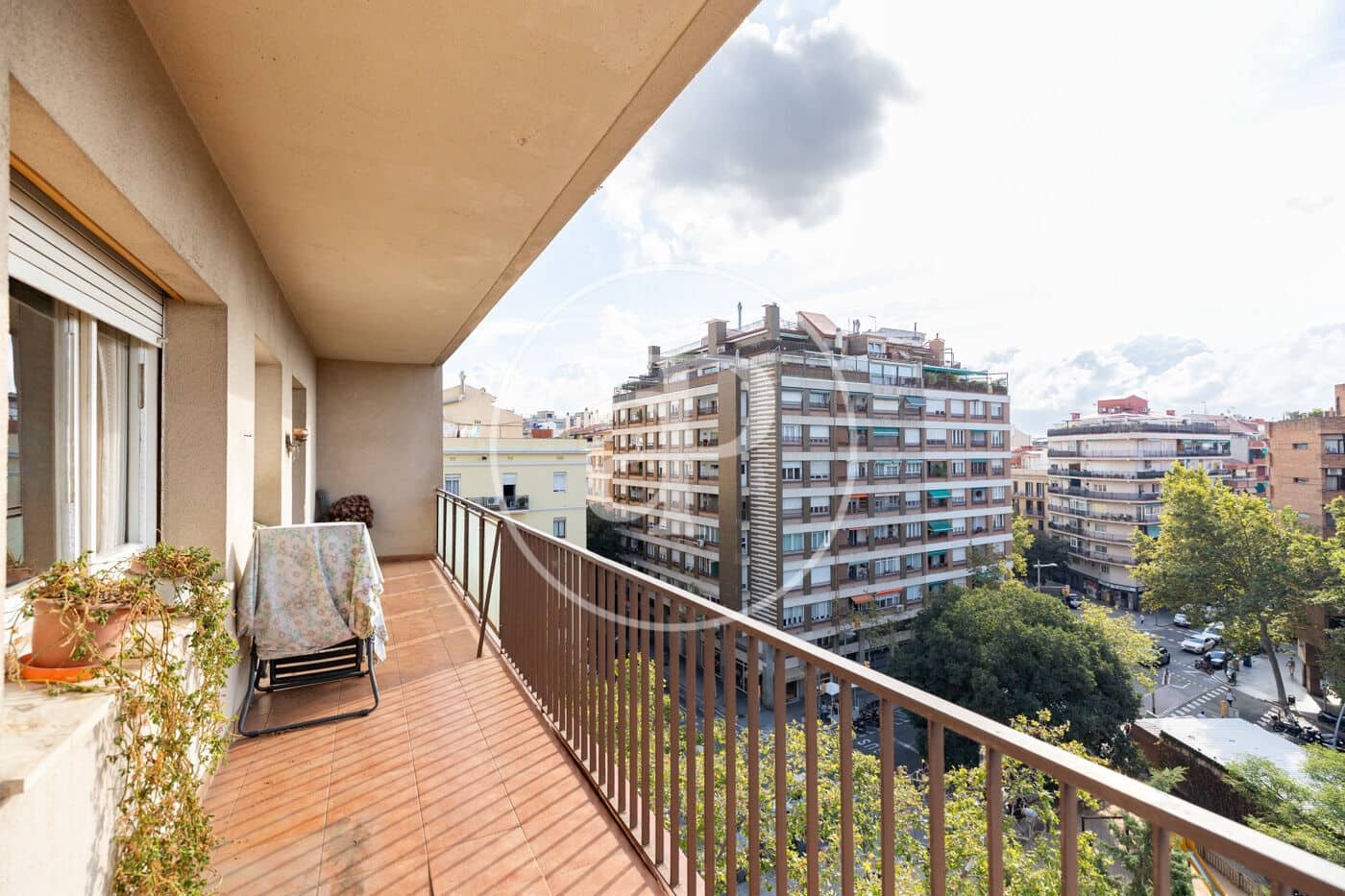 4 bedroom Apartment for sale in Barcelona city with garage - € 595,000 (Ref: 10089550)