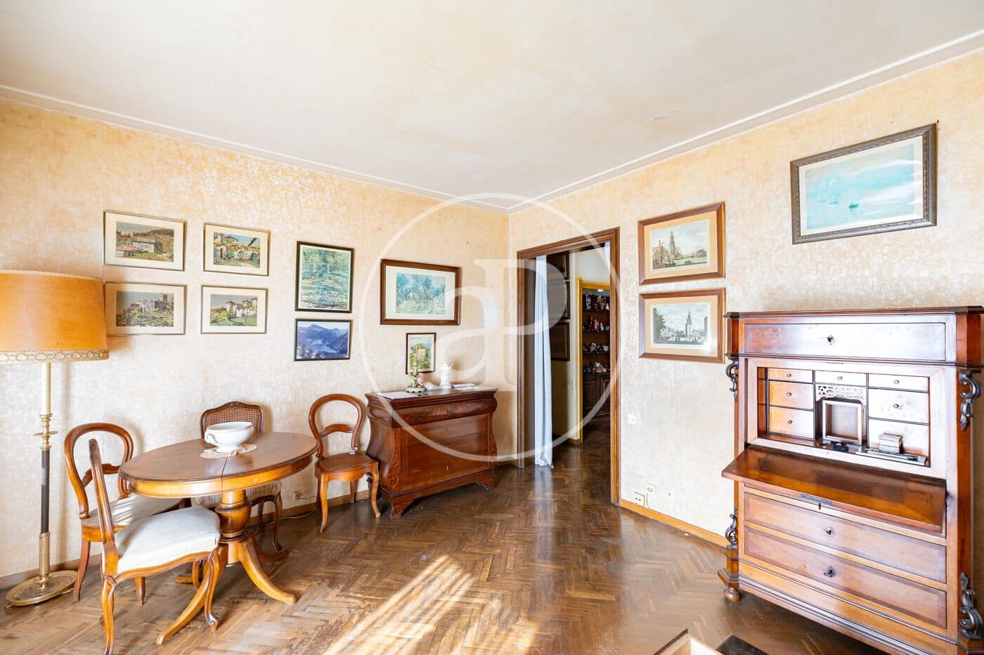 4 bedroom Apartment for sale in Barcelona city with garage - € 595,000 (Ref: 10089550)